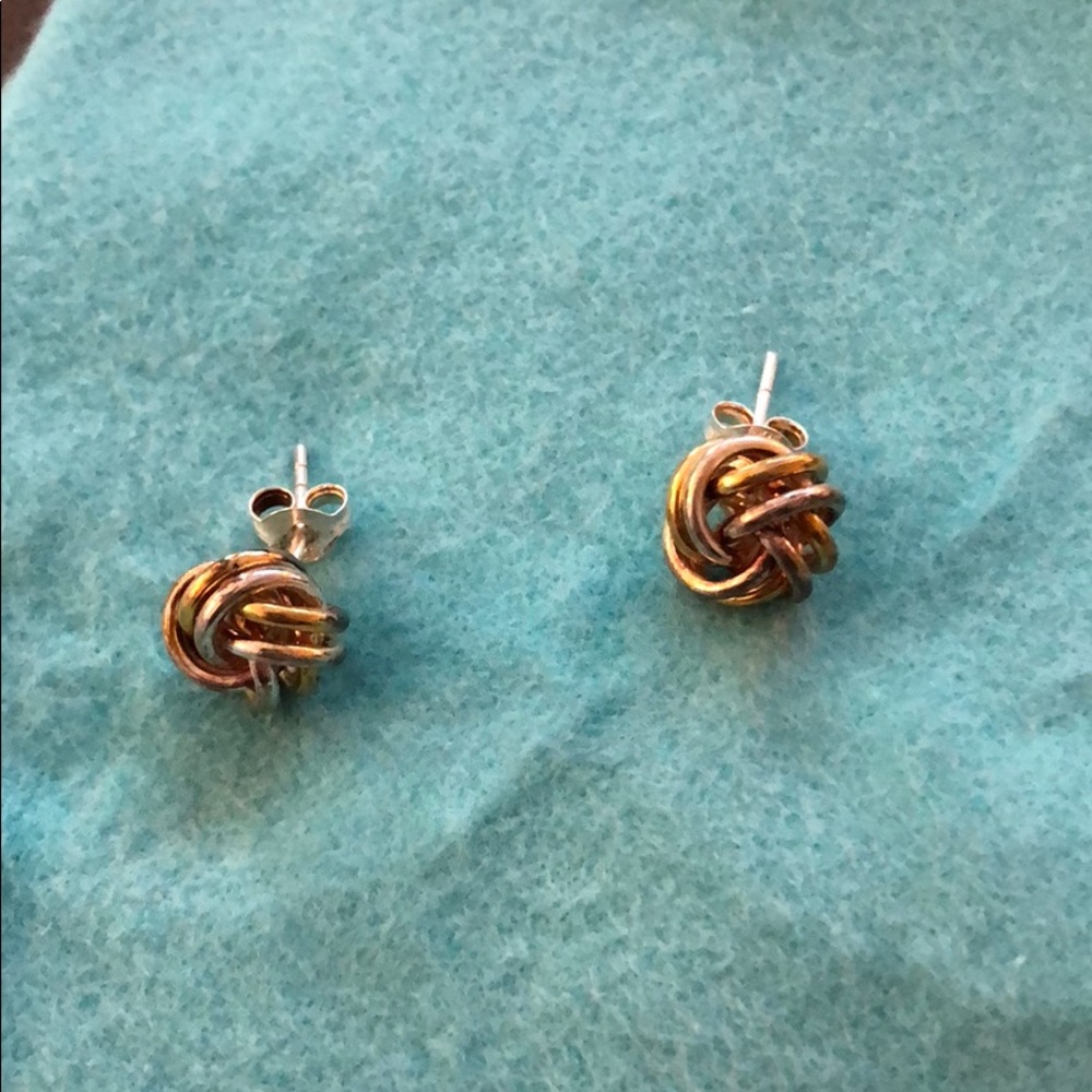 Knot earrings